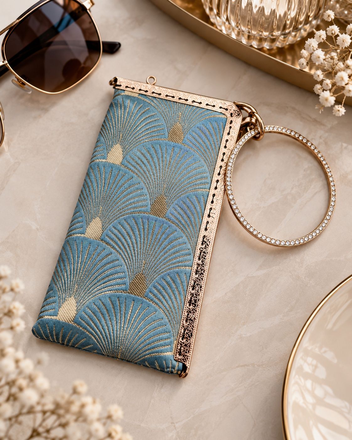 etui w wachlarze